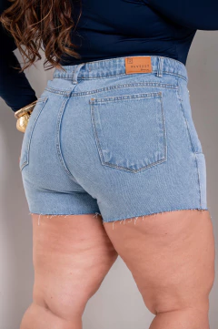 Short jeans plus size sem lycra com detalhe de zíper refilado, Revesst jeans 42620 - Revesst Jeans