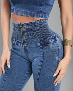 Calça Jeans Feminina Lipo Modeladora, Cós alto Empina Bumbum Strech Chapa Barriga, Revesst Jeans. 39904