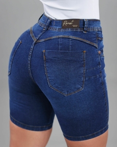 Short Pedal Jeans Feminino Com Lycra, Cintura Alta, Detalhe De Vies No Cos. Revesst Jeans 38534