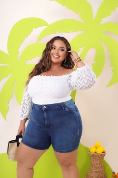 Short Pedalete Jeans Feminino Plus Size Com Lycra Detalhe De Brilho No Bolso Traseiro, Revesst Jeans 39192 na internet