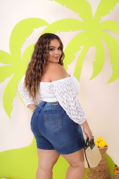 Short Pedalete Jeans Feminino Plus Size Com Lycra Detalhe De Brilho No Bolso Traseiro, Revesst Jeans 39192 - Revesst Jeans