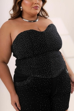 CroppedJeans Plus Size Com Brilho Preto, Detalhe De brilho, Revesst Jeans. 0041491 na internet