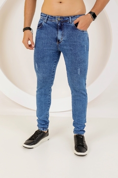 Calças Jeans Masculina Com Lycra, Detalhes Nos Bolsos. Revesst jeans 0000102 - comprar online