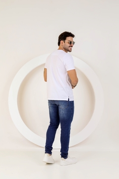 Calças Jeans Masculina Com Lycra, Detalhes Nos Bolsos. Revesst jeans 0000102 - comprar online