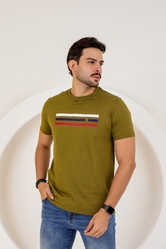 Camiseta Básica Estampa Revesst, Detalhe Fenda Fio 30.1 Premium Camisa Blusa Revesst Jeans. 0000403 - comprar online