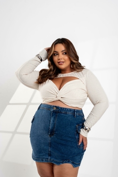 Saia Jeans Plus Size Cargo Feminino Com Lycra, Cintura Alta Detalhe Na Barra, Revesst Jeans. 40043 - Revesst Jeans
