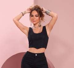 Cropped Jeans Feminino sem Lycra Preto Detalhe Diferenciado, Revesst Jeans. 40422 na internet