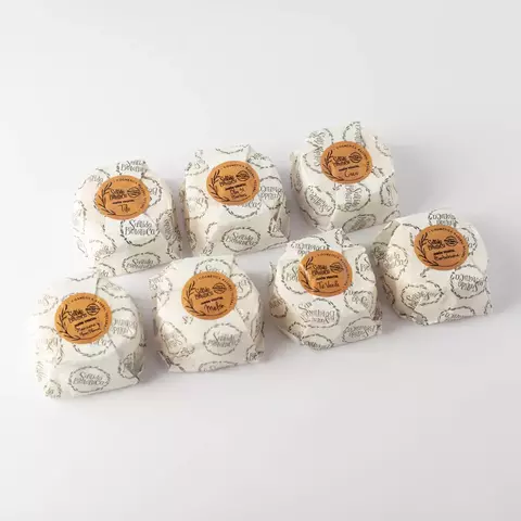 JABON ESENCIAL DE MANZANA Y FLORES BLANCAS- SENTIDA BOTANICA