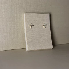 BRINCO CRUZ CRAVEJADA PRATA 925 - comprar online