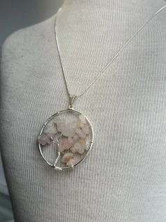 PINGENTE ÁRVORE DA VIDA (OURO)- QUARTZO ROSA - comprar online