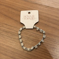 PULSEIRA CORRENTE COM PEDRAS COLADAS (PRATA)- QUARTZO BRANCO - comprar online