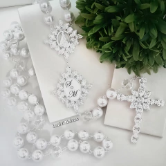 Terço de Noiva Perolas Personalizado com iniciais ou foto para Casamento na internet