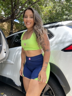 Short meio a meio frente azul - comprar online
