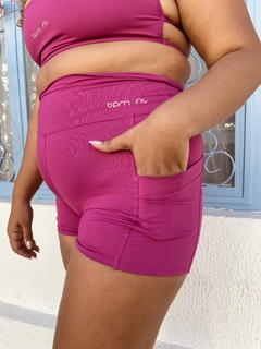 Short ju com bolso magenta - comprar online