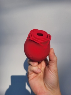 Rosa sugador de clitóris recarregável Flower na internet