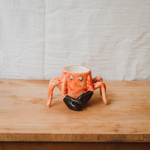 Velita cangrejo, Libertad