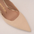 Scarpin Marfim em Couro com Salto Vírgula e Detalhes Dourados Ref.: 3405.399.784B - Carmen Steffens Divinópolis