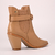 Bota Elos Amêndoa Ref.: C9501.049.469 na internet