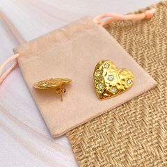 Arete corazón martillado dorado - 0067A - comprar en línea