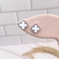 Broquel trébol nácar plateado - ABR008 - comprar en línea