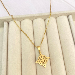 Collar nudo de bruja dorado - ADC058 - comprar en línea