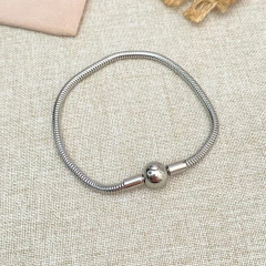 Pulsera estilo charm broche de bola plateada - AP034 - comprar en línea