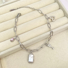 Pulsera dijes plateada - APU104 - comprar en línea
