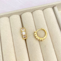 Arracada zirconia cuadrada 1.5cm. - CHU028 en internet