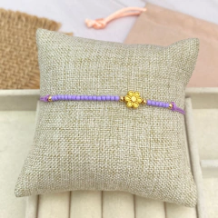 Pulsera chaquira lila con florecita - HP019 - comprar en línea