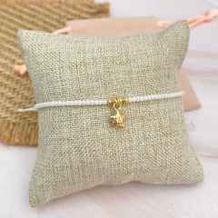 Pulsera chaquira blanca con estrella - HP036