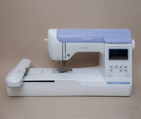 MÁQUINA DE BORDAR DOMÉSTICA BROTHER BE815LDV BIVOLT SEMINOVA - comprar online