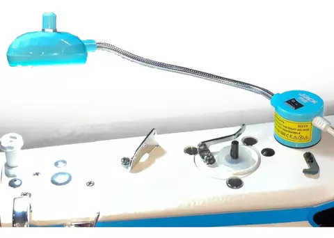 LUMINÁRIA 22 LEDS COM HASTE E REGULAGEM JACK 811947