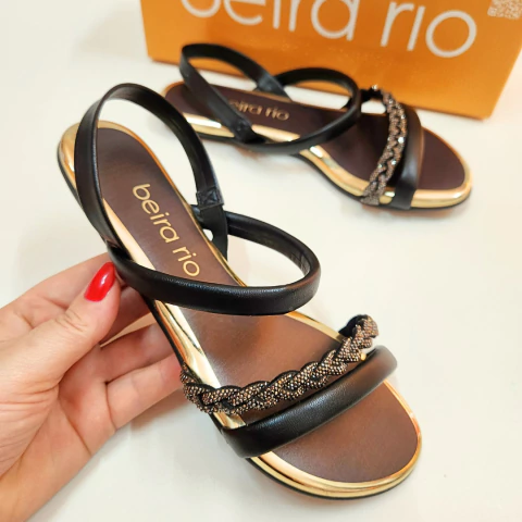 Sandália Rasteira Beira Rio com Tira Trançada