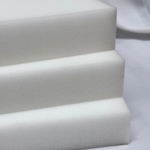 Corte de Goma Espuma en 40 cm x 40 cm x 05 cm en 28Kg (Alta Densidad) - comprar online