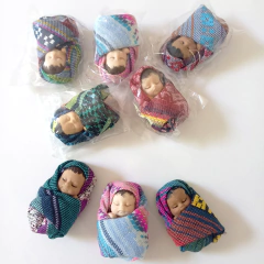 Niñito Jesús en Aguayo porcelana fría en internet