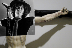 CANGURO "BUNBURY CRUCIFICADO" - comprar online