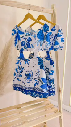 Macaquinho floral azul