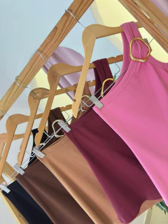 BLUSA ( DETALHE ORGÂNICO)