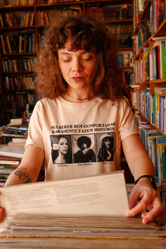BEM-COMPORTADAS - The Feminist T-shirt