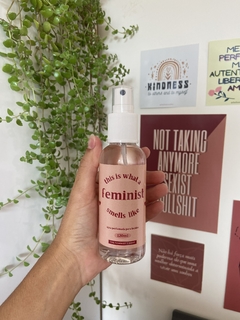 Água Perfumada (para tecidos)