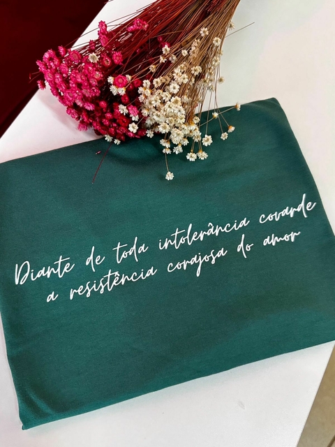 RESISTÊNCIA CORAJOSA DO AMOR