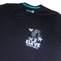 Camisa Eleve Stay Trained Preta na internet