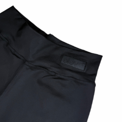Short Feminino Eleve Black na internet