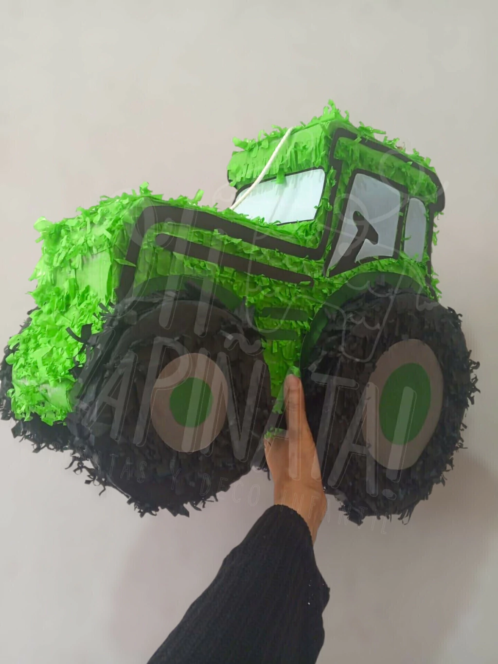 Piñata Tractor