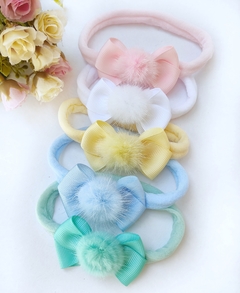 Laço RN Pompom pelúcia unidade - comprar online