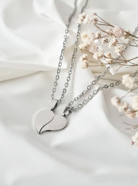 cadena con dije para compartir