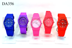 Reloj analogo de malla de goma DA356 DAKOT - comprar online