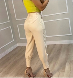 Calça Alfaiataria Cenoura - comprar online