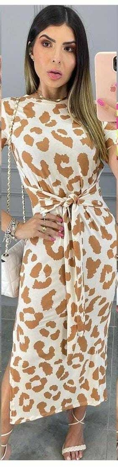 Vestido Sofia lá na internet