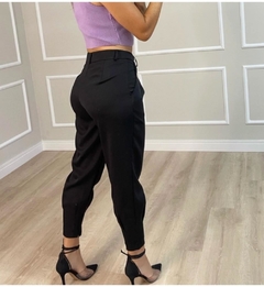 Calça Alfaiataria Cenoura - comprar online